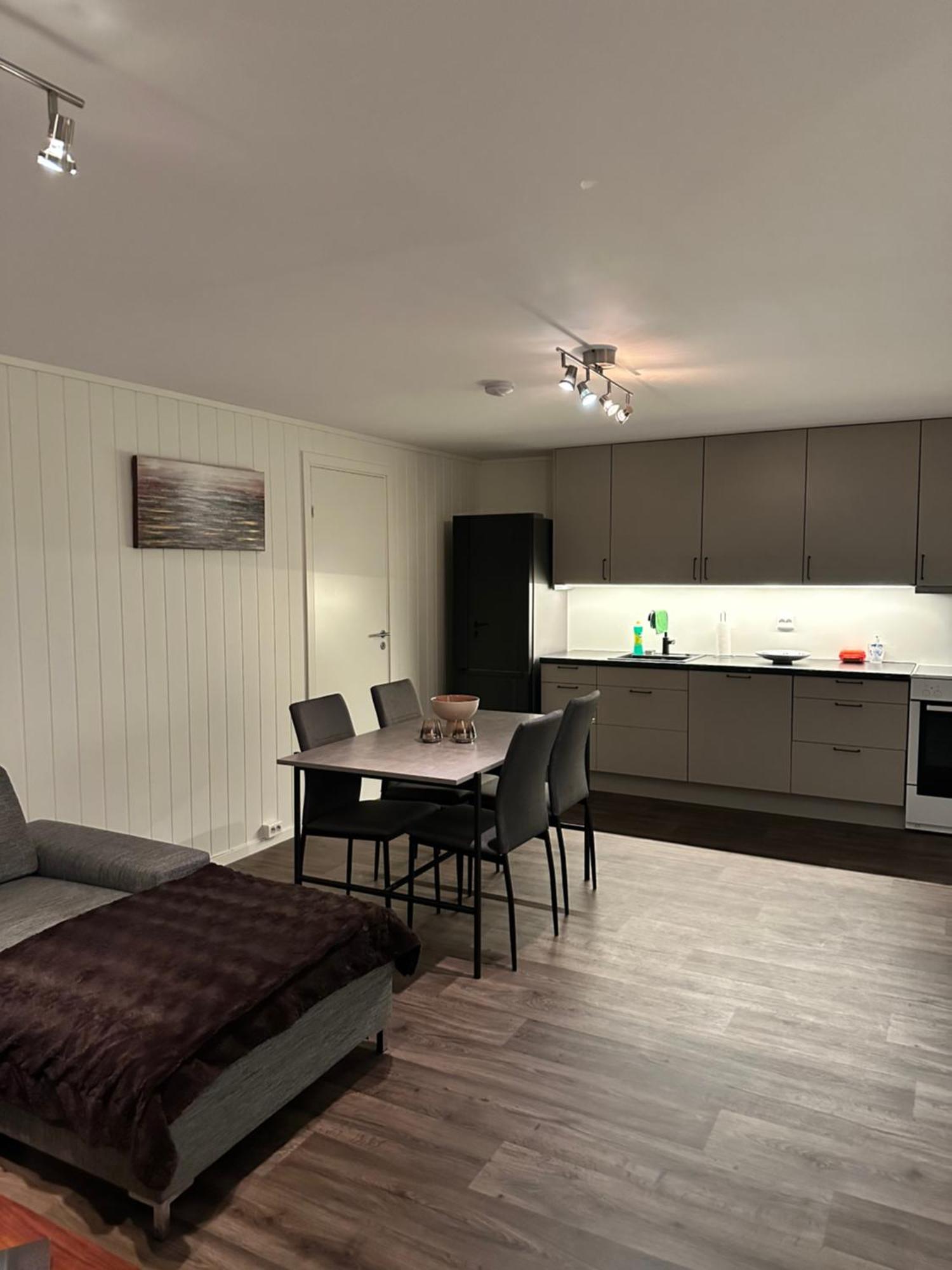 Your Home Away From Home, Apartment 2 Tromso Bagian luar foto