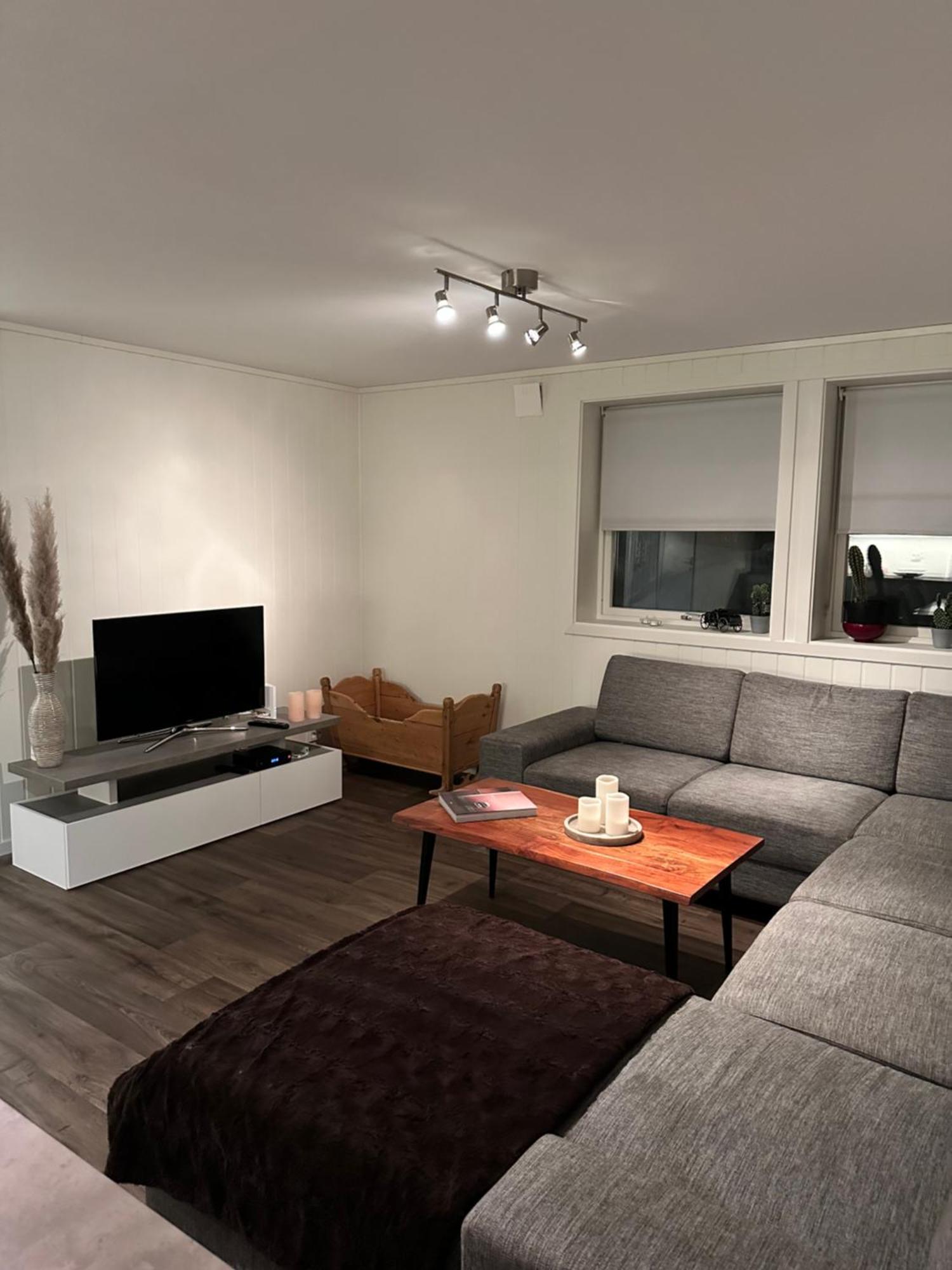 Your Home Away From Home, Apartment 2 Tromso Bagian luar foto